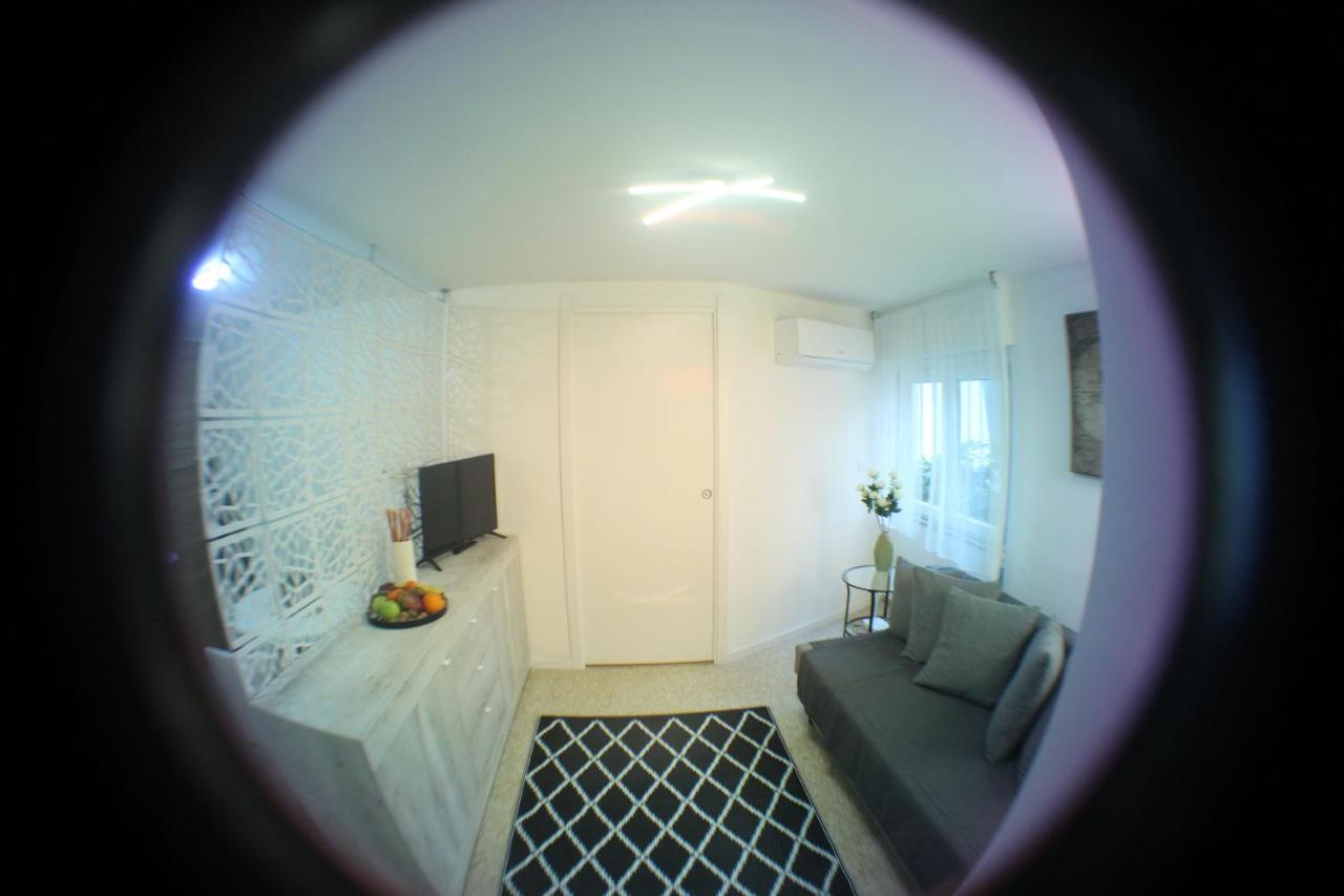 Suite113 In The Center With Beach ペスカーラ エクステリア 写真